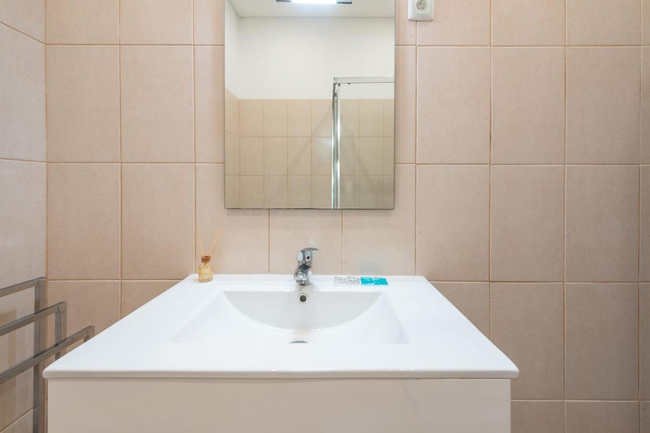 Vita Portucale ! Deluxe 3 Bedroom Apartment In Arroios Lisbon Luaran gambar